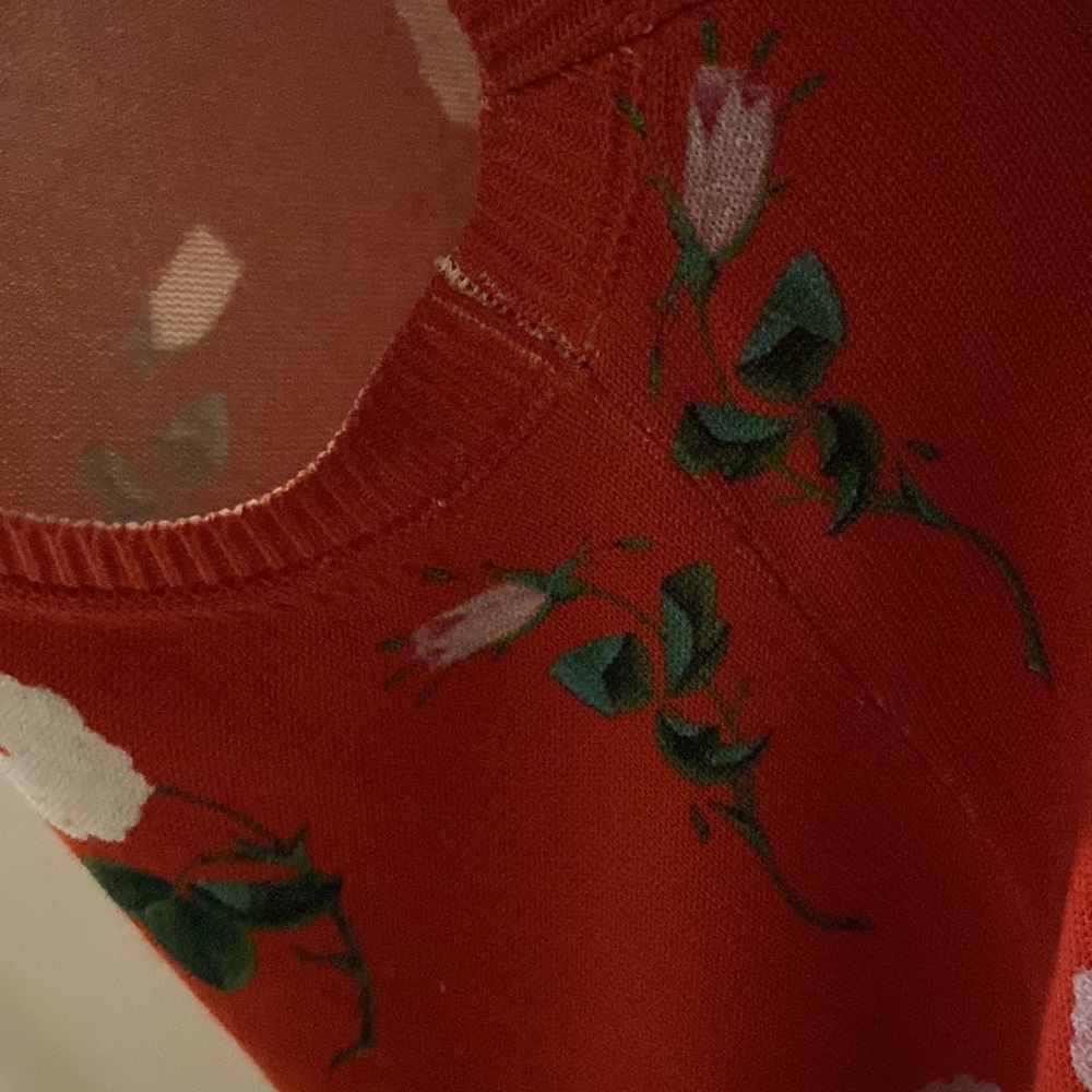 Floral Patterned Top In Red - Picture 2 of 10